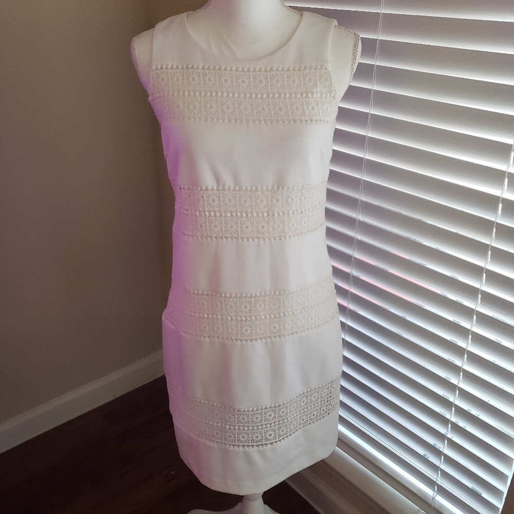 Jessica Simpson white sleeveless dress size 2